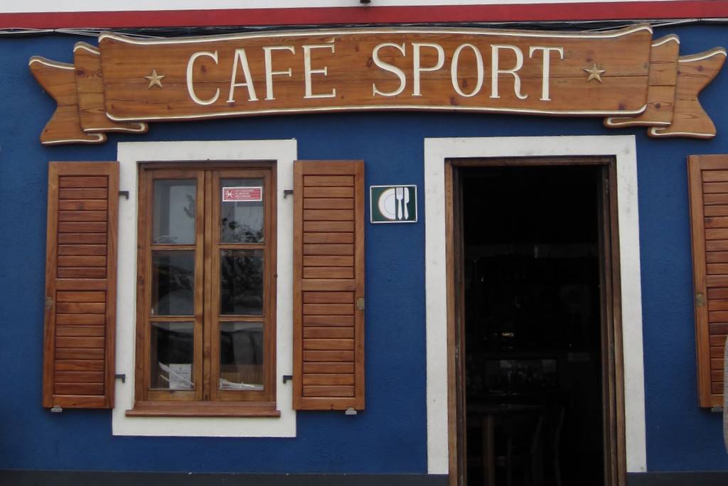 Peters Sport Cafe, Horta